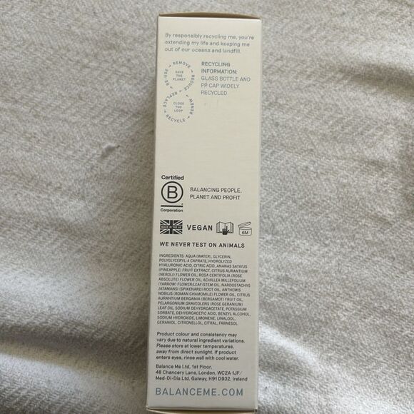 Balance Me | Hyaluronic Plumping Mist - Picture 5 of 7
